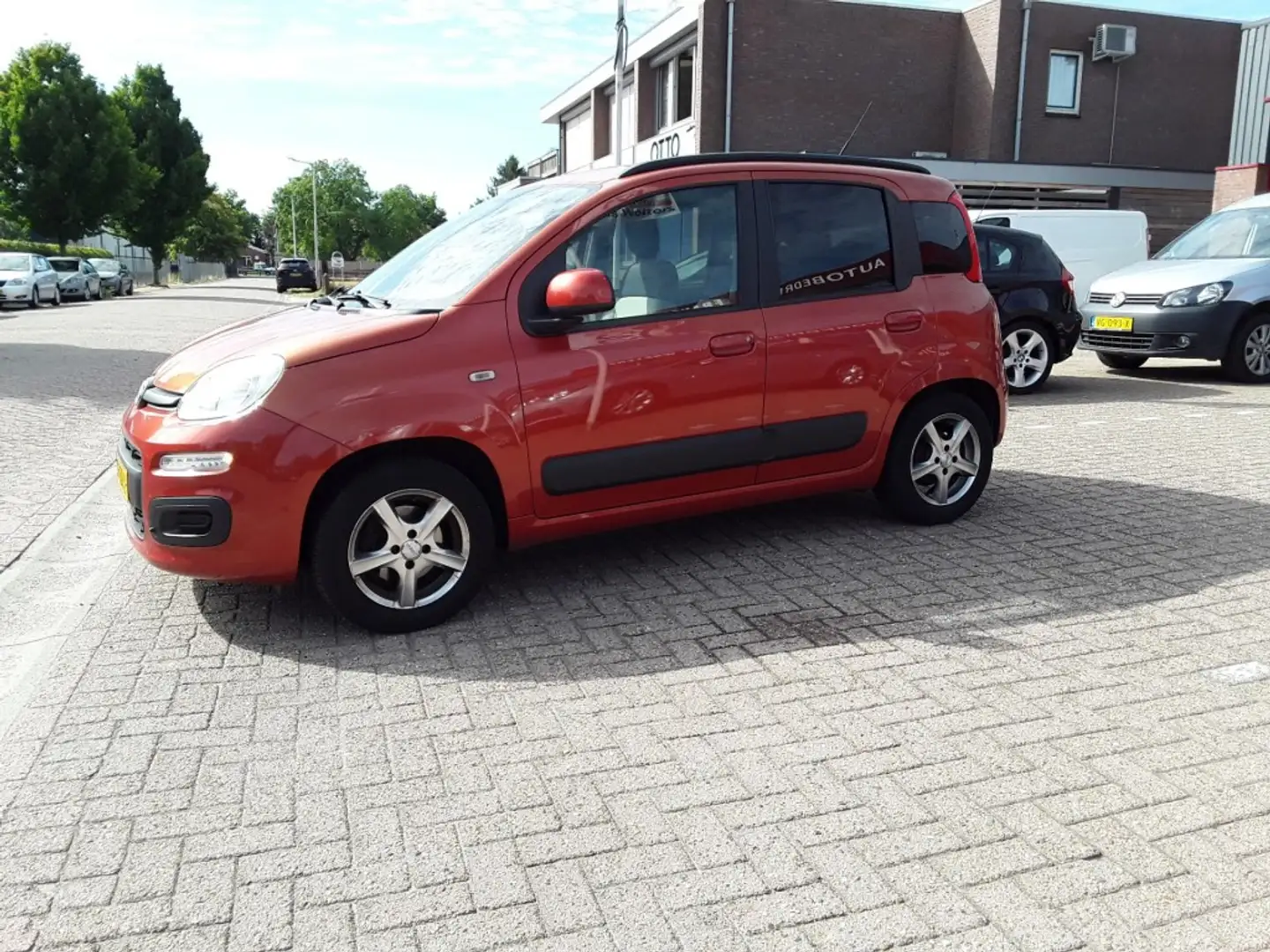 Fiat Panda 0.9 TWINAIR LOUNGE / AIRCO / STUURBEKR. Rouge - 2
