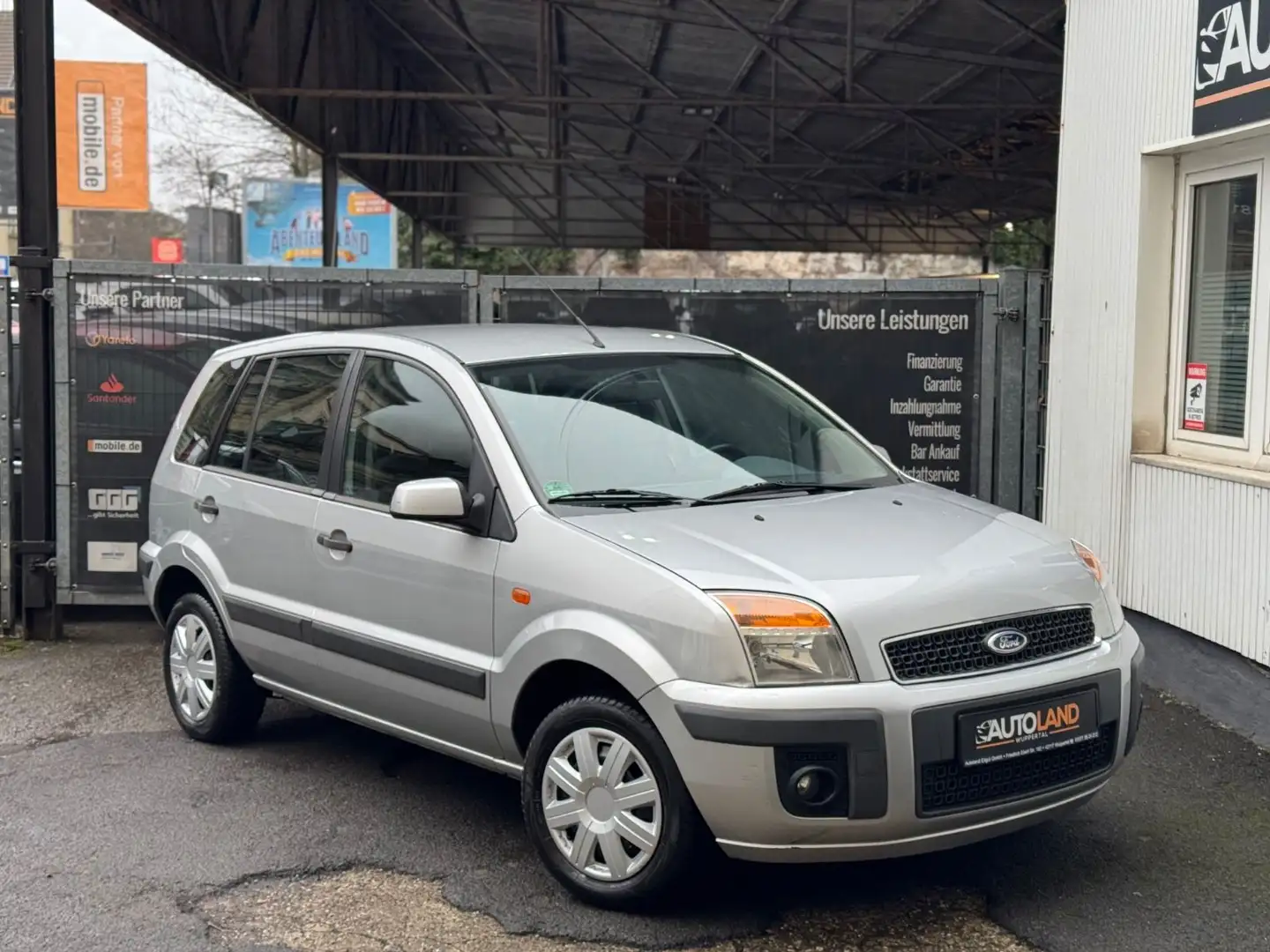 Ford Fusion Style 1.4l*KLIMA*TÜV 01/2026*ALLWETTER* Silber - 1