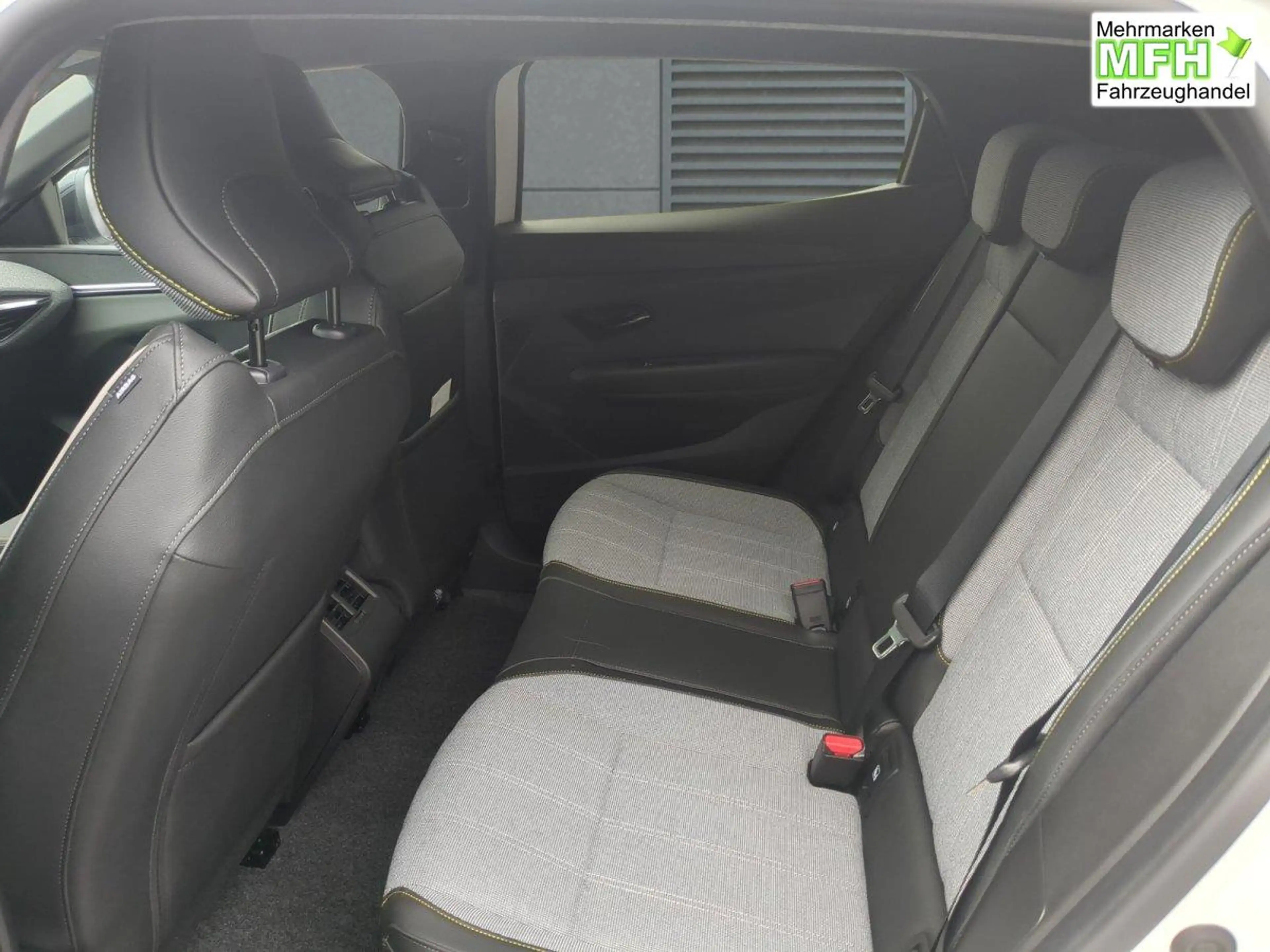Renault Megane E-Tech Mégane Techno SHZ+RFK+V2L EV60 220 Comfort Rang... — photo 5