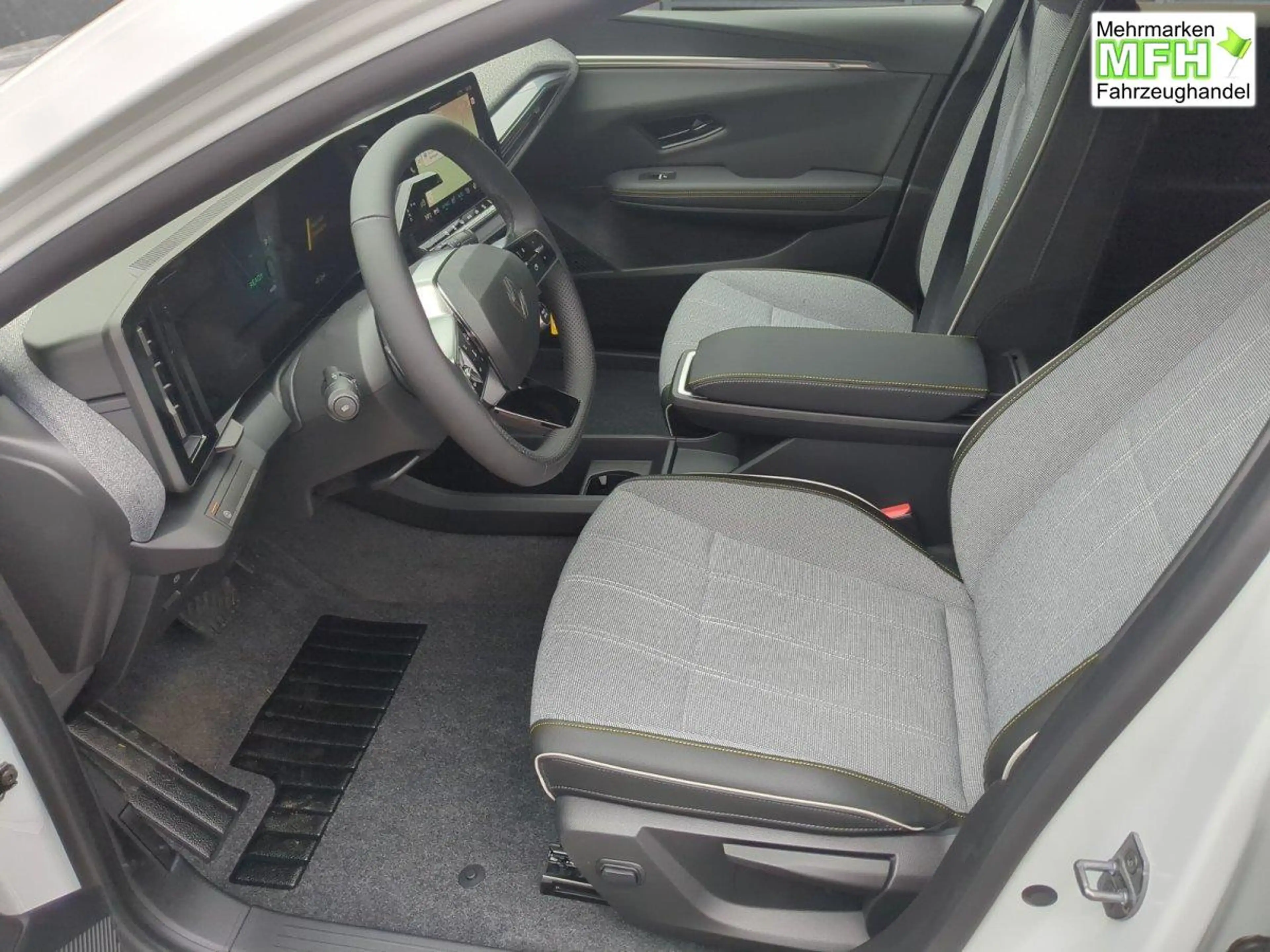 Renault Megane E-Tech Mégane Techno SHZ+RFK+V2L EV60 220 Comfort Rang... — photo 3