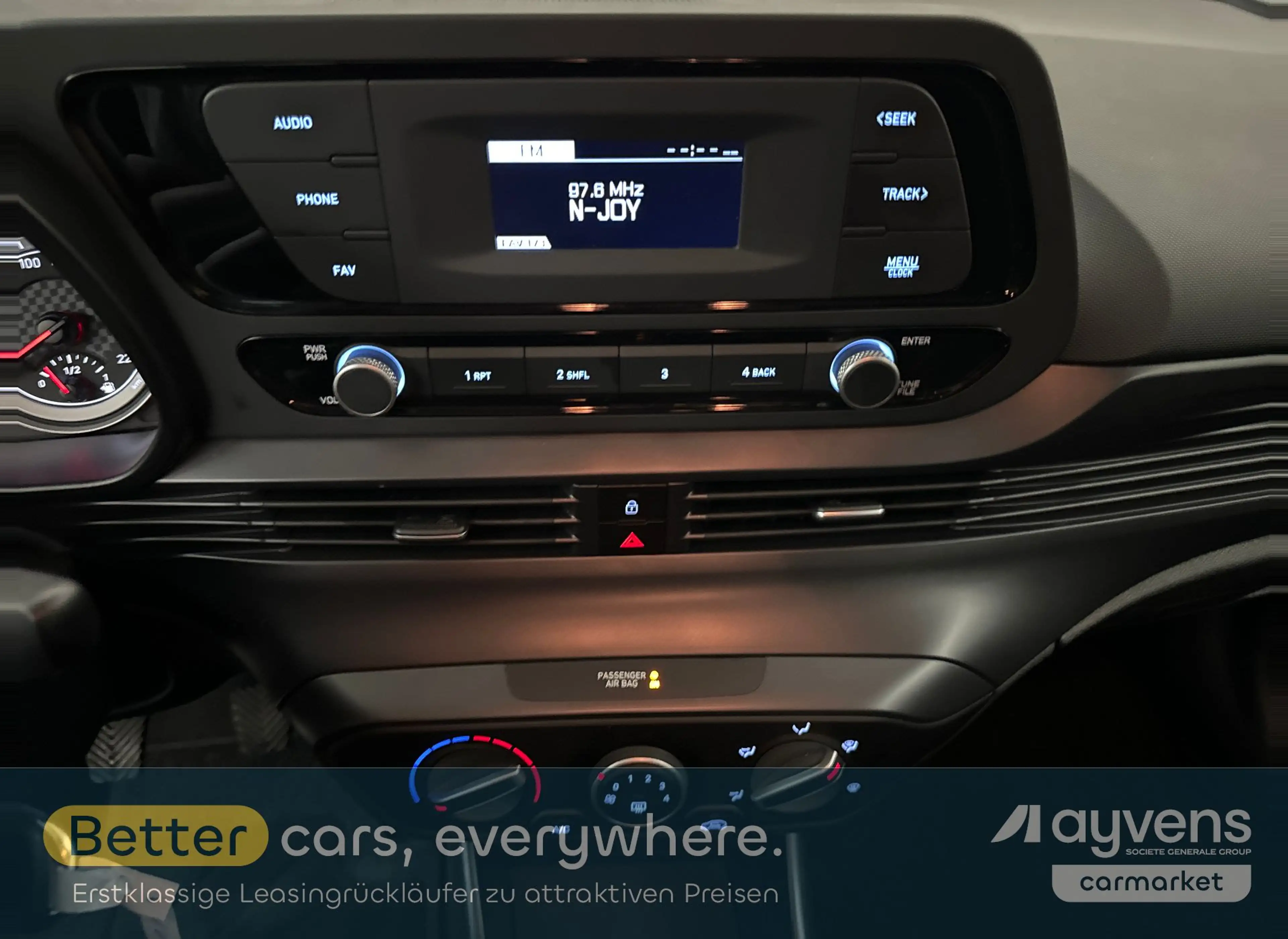Hyundai i20 1.0 T-GDI — photo 11