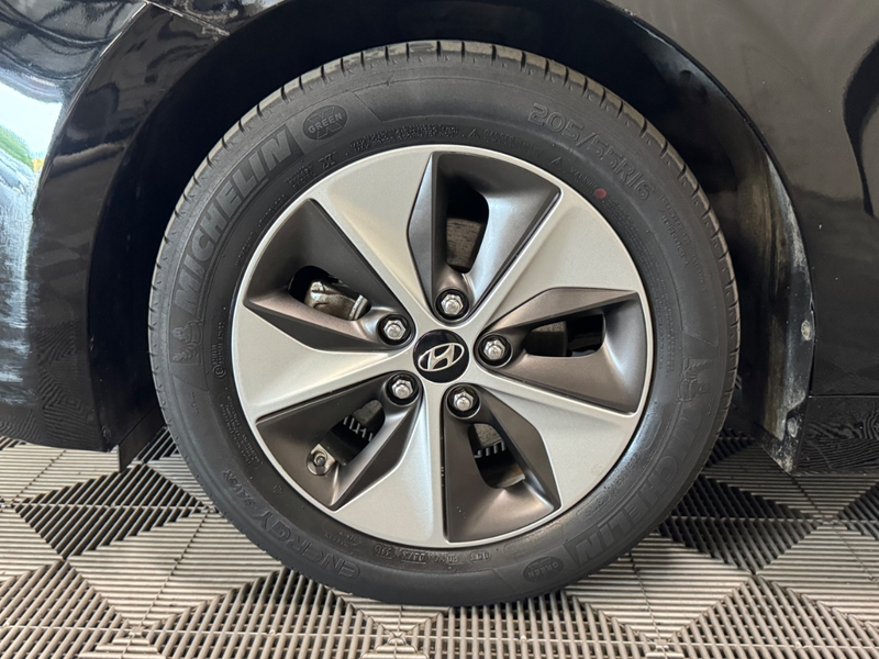 Hyundai IONIQ Comfort EV | Navi | Camera | Differential Noise — photo 11