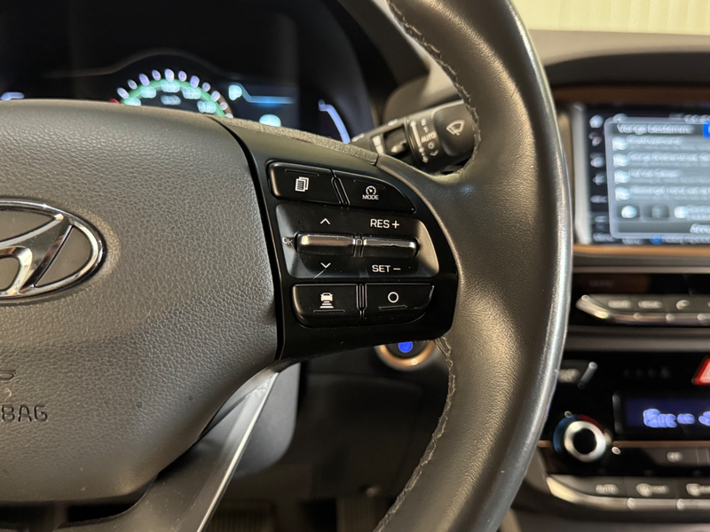 Hyundai IONIQ Comfort EV | Navi | Camera | Differential Noise — photo 13