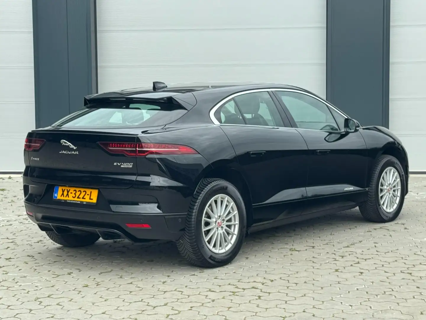 Jaguar I-Pace EV400 S 90 kWh Carplay Adaptive Navi Meridian Memo Noir - 2