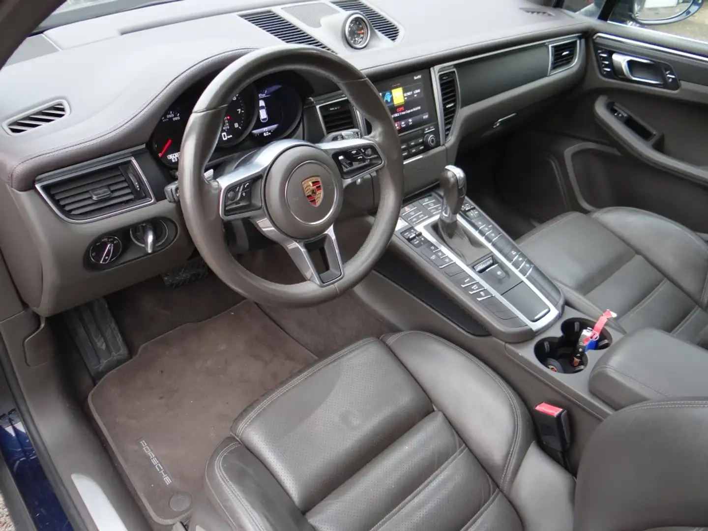 Porsche Macan Aut. Bleu - 2