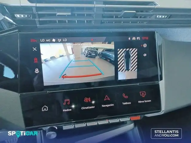 Peugeot 308 view 13