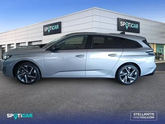 Peugeot 308 view 4