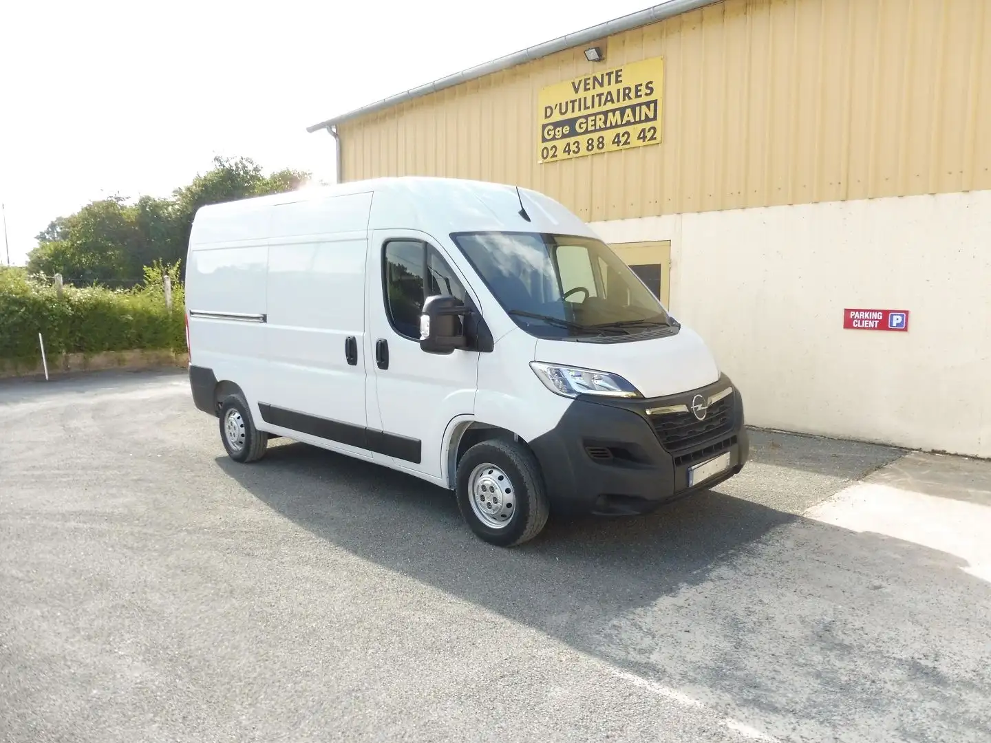 Opel Movano L2H2 3.3 120CH S\u0026S PACK PREMIUM CONNECT Blanc - 1