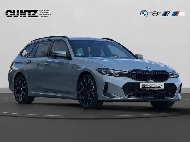 BMW 3 Series view 3