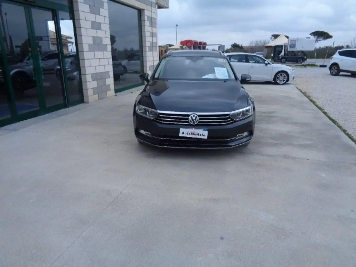 Volkswagen Passat Variant 2.0 TDI DSG Executive BlueMotion Tech. Gris - 2