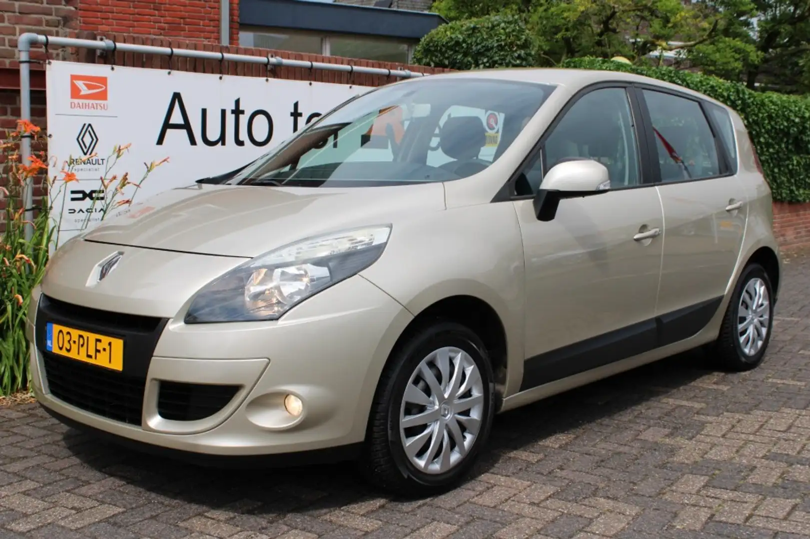 Renault Scenic 1.6i 16V Expression Brun - 1