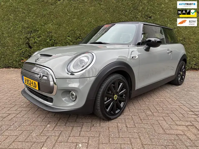 MINI Cooper SE Electric electric 2020 93.000 KM, Carplay, PDC, Ca