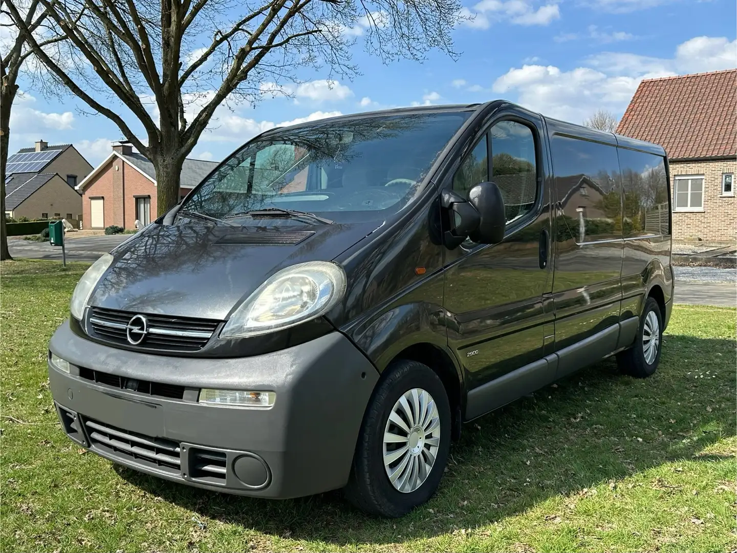 Opel Vivaro 2.5 CDTI L2H1 Edition - 1