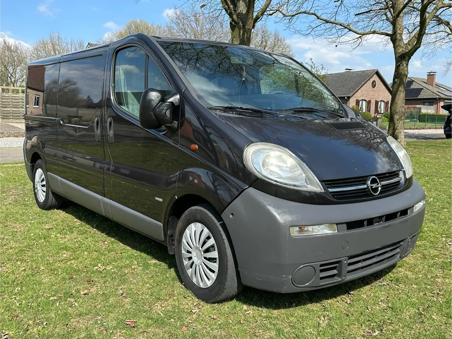 Opel Vivaro 2.5 CDTI L2H1 Edition - 2