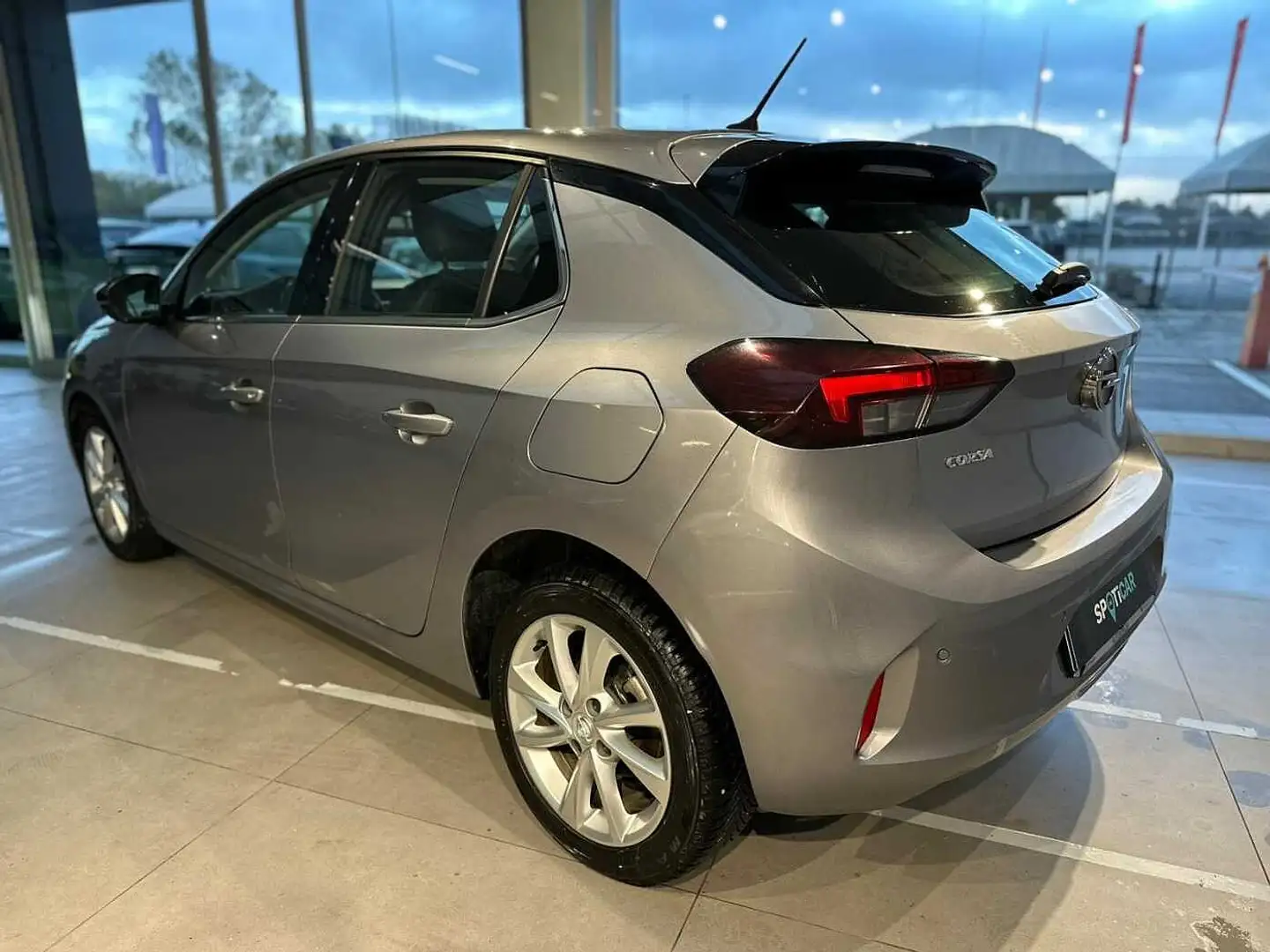 Opel Corsa 6ª serie 1.2 100 CV Elegance Grijs - 2