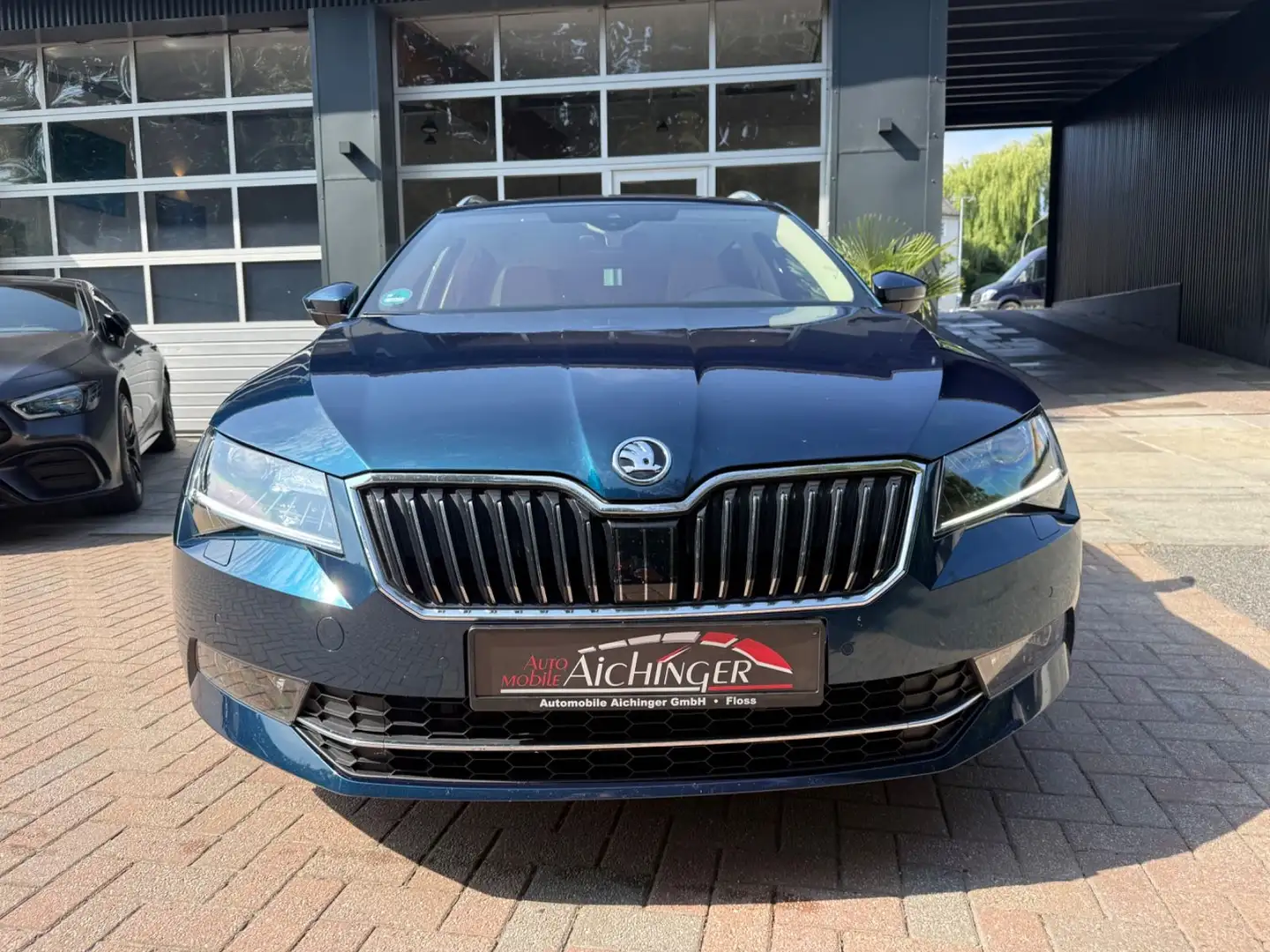 Skoda Superb Combi Premium Edition 2.Hand Leder Xenon Blau - 2