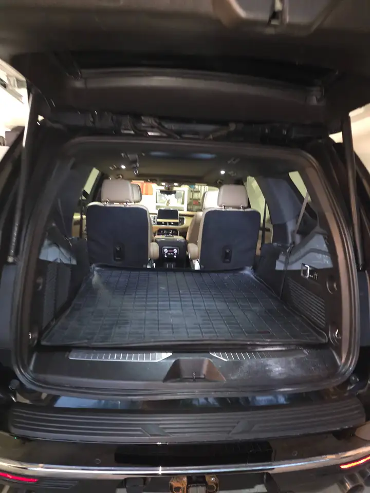 Chevrolet Tahoe снимка Chevrolet Tahoe