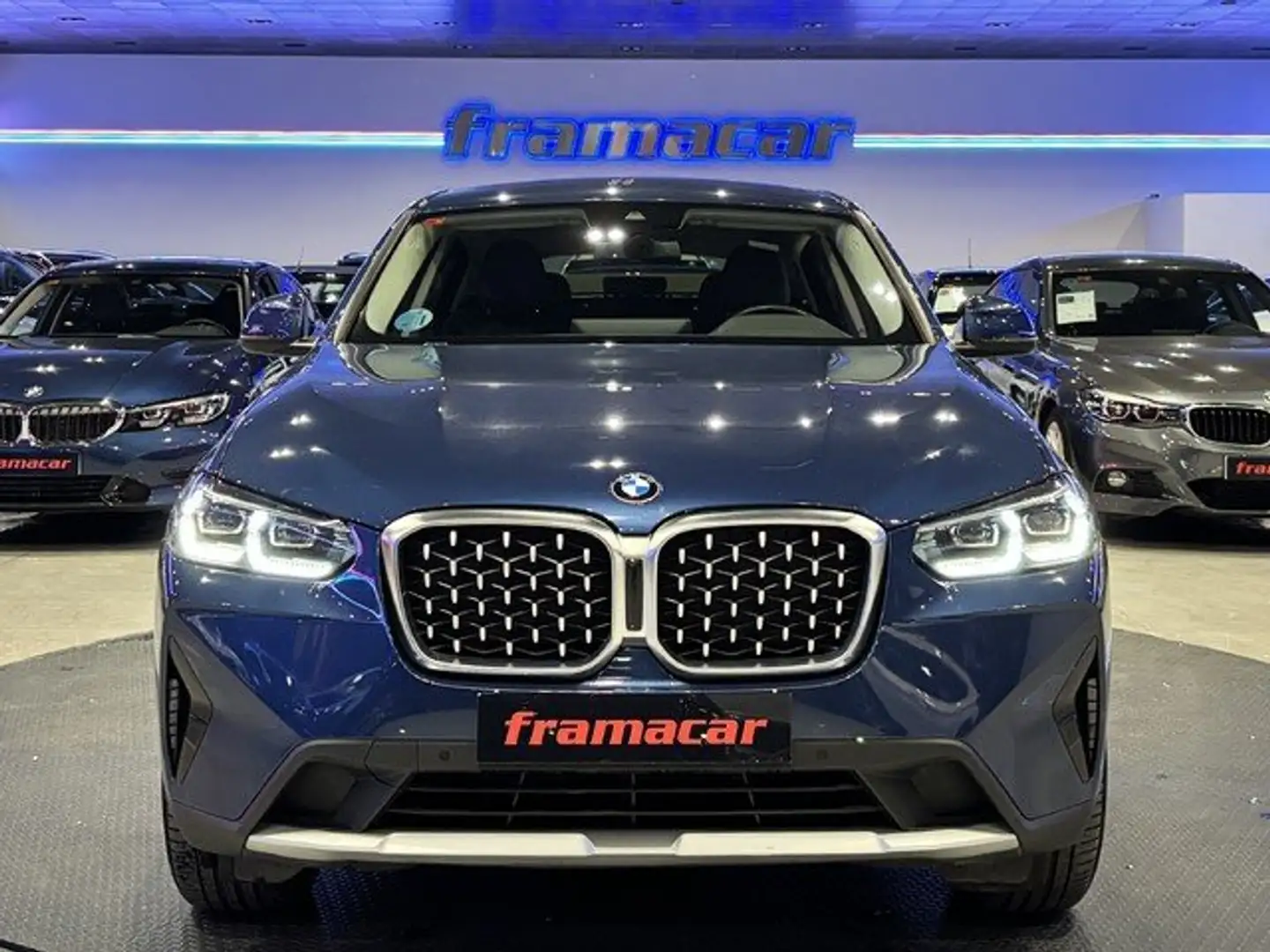 BMW X4 xDrive 20dA xLine Azul - 2