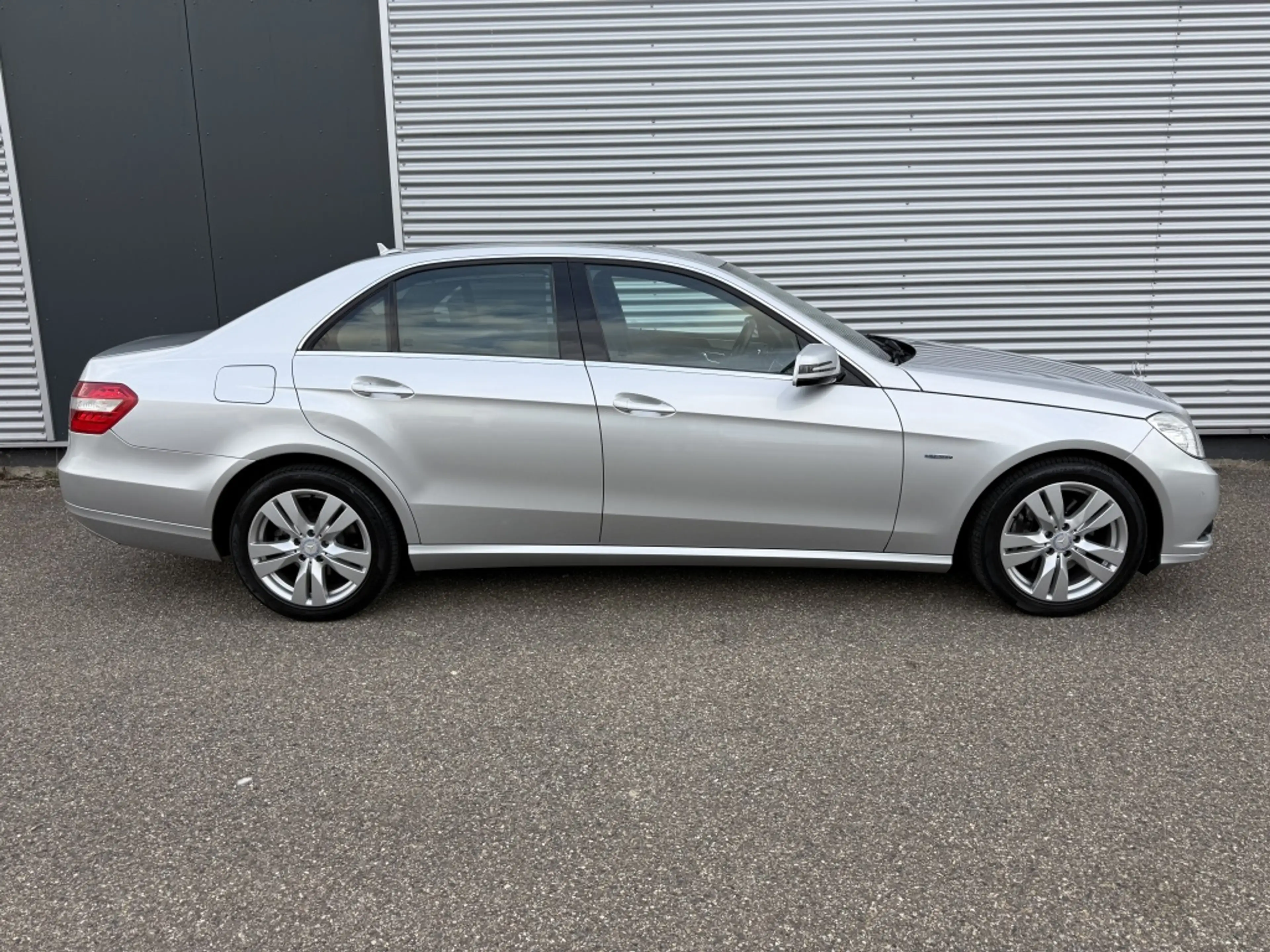 Mercedes-Benz E 350 CGI Automaat NAP Harman Kardon Camera Trekhaak — photo 3