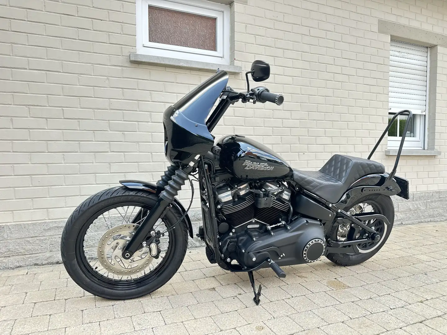 Harley-Davidson Street Bob - 2