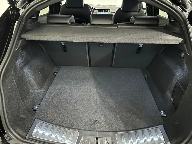 Jaguar E-Pace view 11