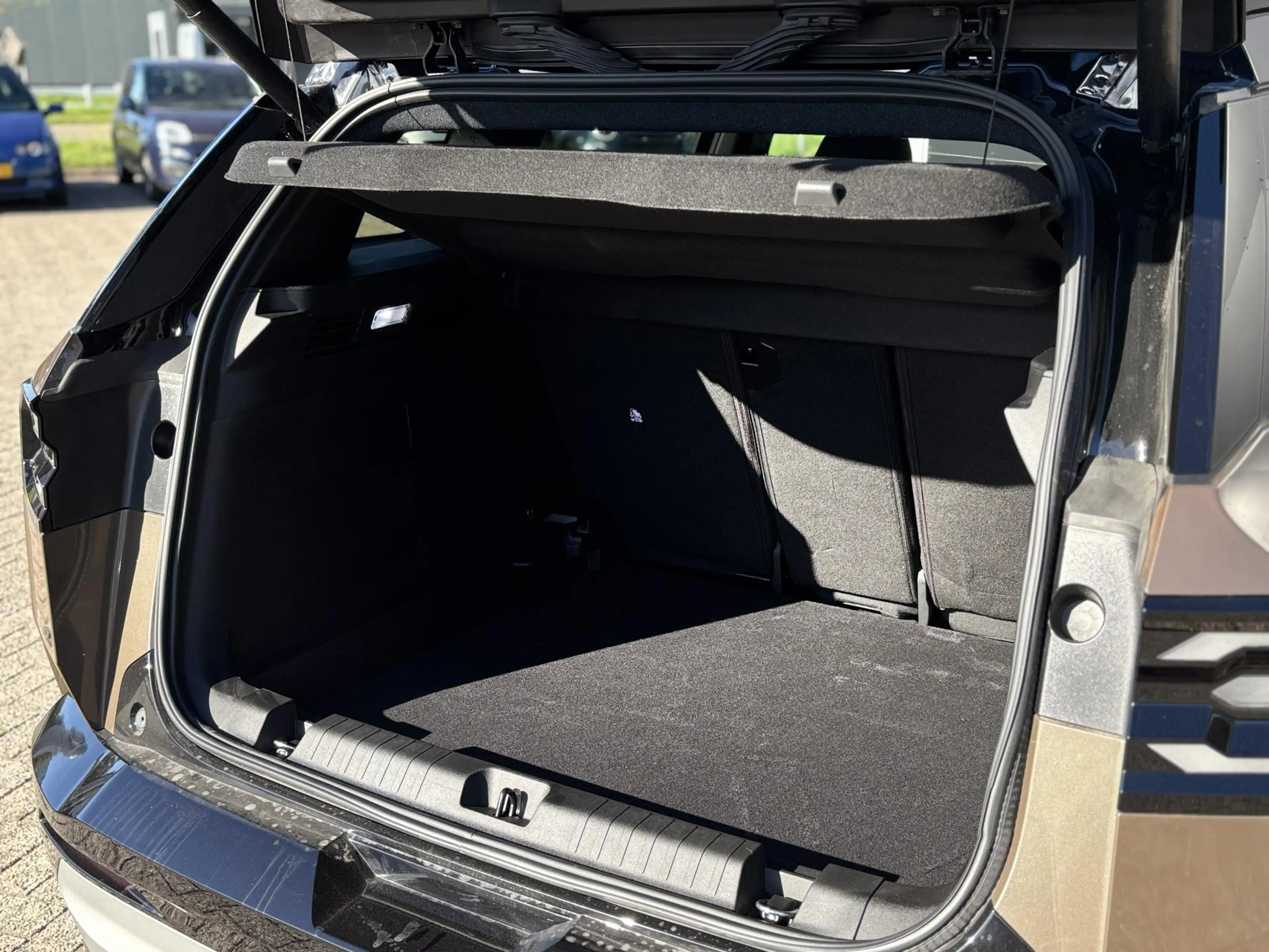 Jeep Compass Summit 74 kWh | Registratiekorting | Schuif/kantel — photo 37
