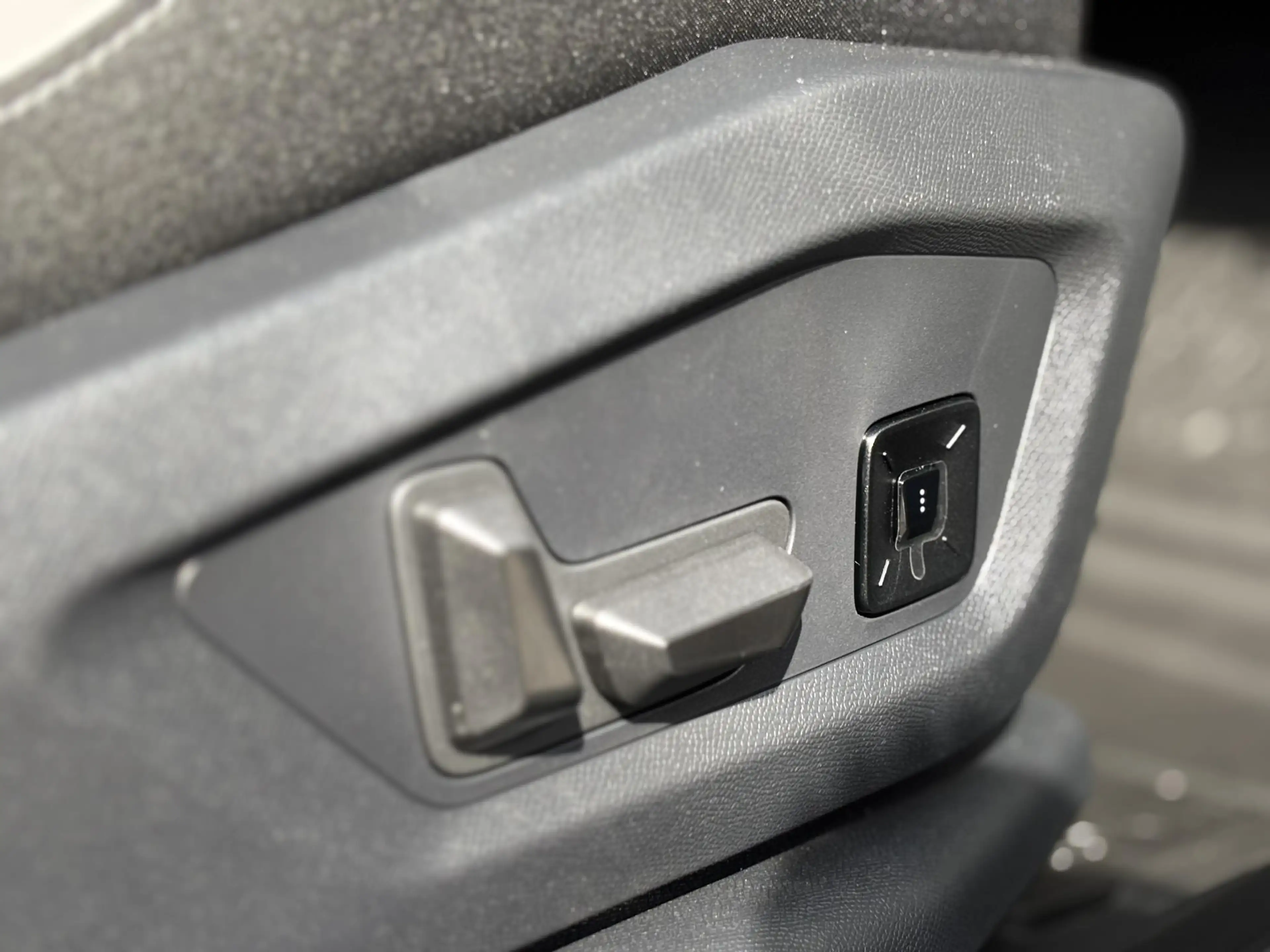 Jeep Compass Summit 74 kWh | Registratiekorting | Schuif/kantel — photo 21