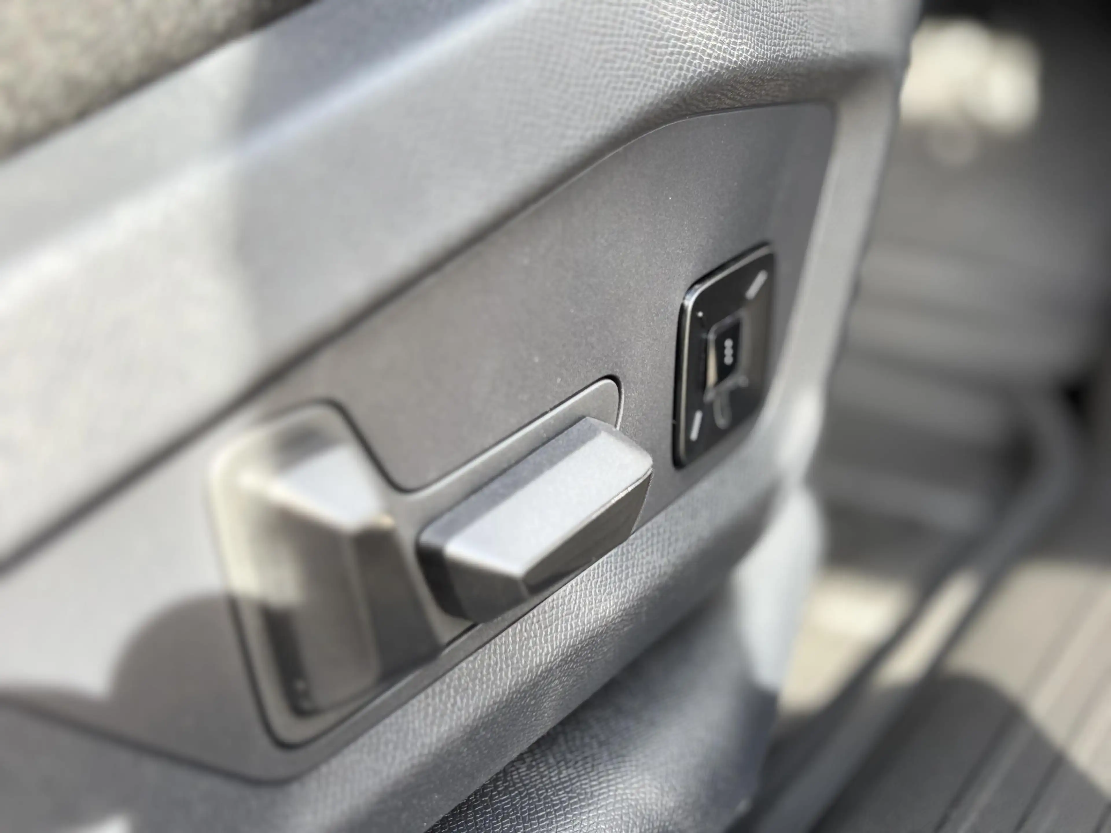 Jeep Compass Summit 74 kWh | Registratiekorting | Schuif/kantel — photo 15