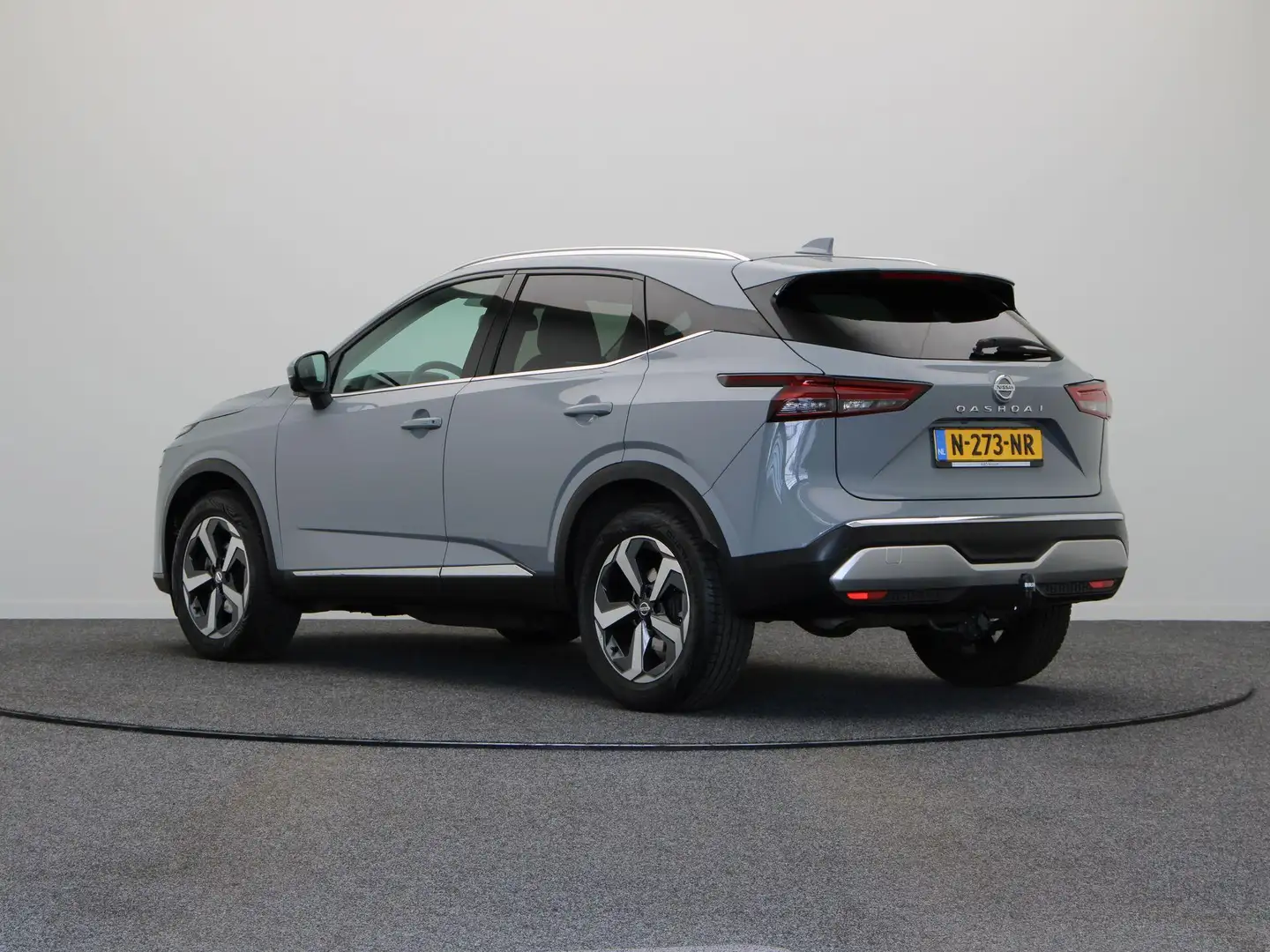 Nissan Qashqai 140pk MHEV Premiere Edition | All Season Banden | Gris - 2