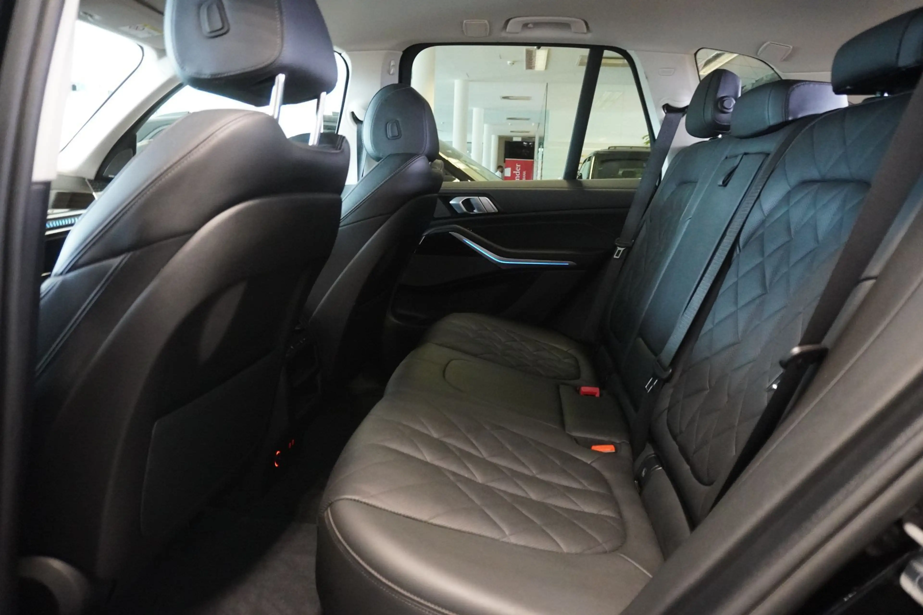 BMW X5 xDrive50e PHEV Aut.MY24/H&K/Luftf./Sports. — photo 9