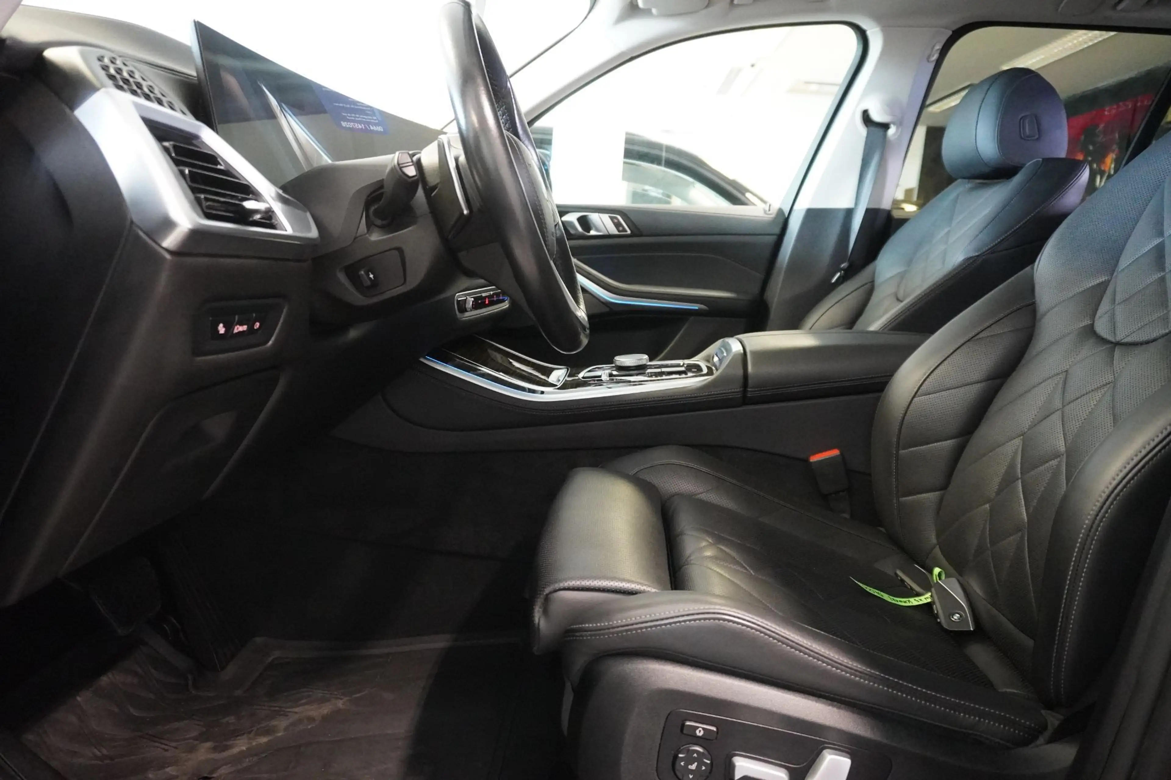 BMW X5 xDrive50e PHEV Aut.MY24/H&K/Luftf./Sports. — photo 8
