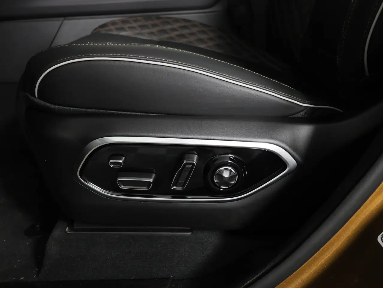 Jeep Grand Cherokee 2026 — фото 24