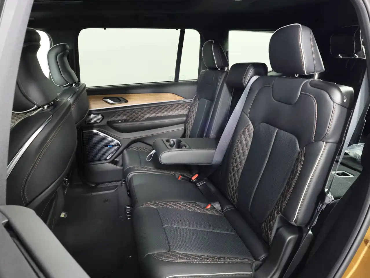 Jeep Grand Cherokee 2026 — фото 11