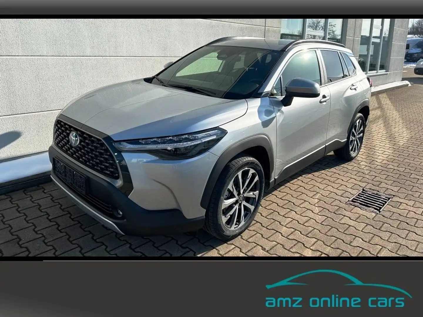 Toyota Corolla Cross 2.0 Hybrid 2WD NAVI*LED*Klima Styl Srebrny - 1