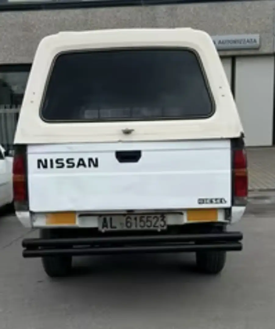 Nissan Pick Up King Cab D21 Bianco - 2