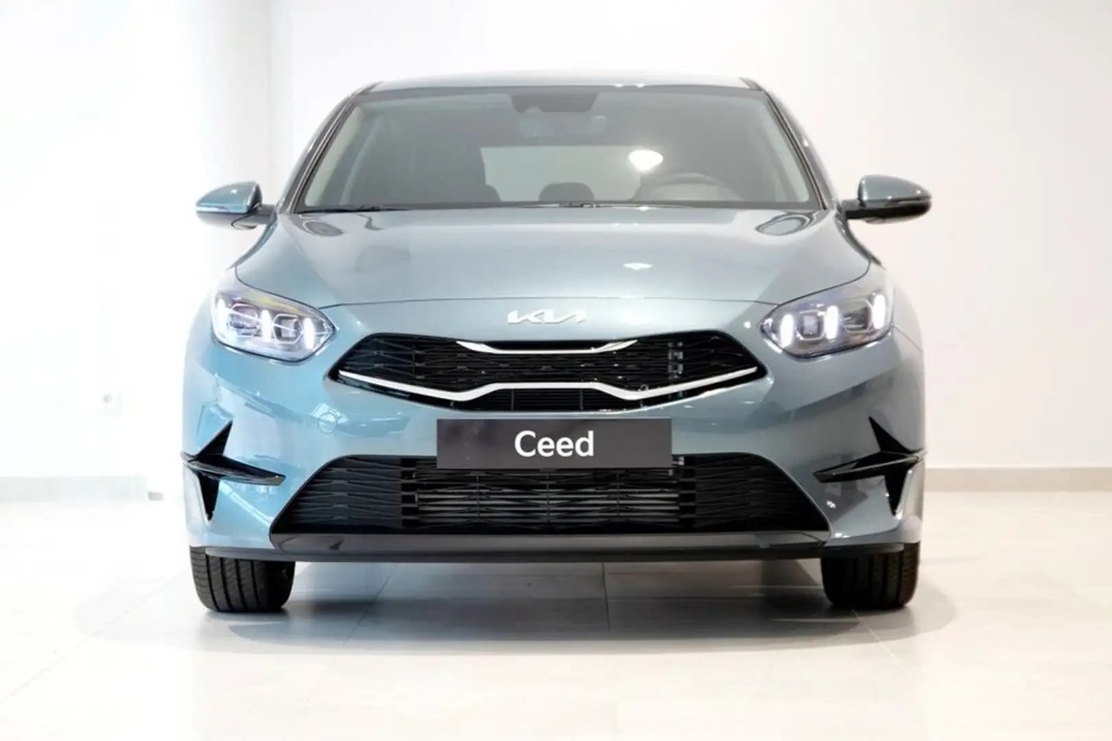 Kia Ceed / cee'd 1.0 MHEV 74KW TECH DCT 100CV 5P Gris - 2