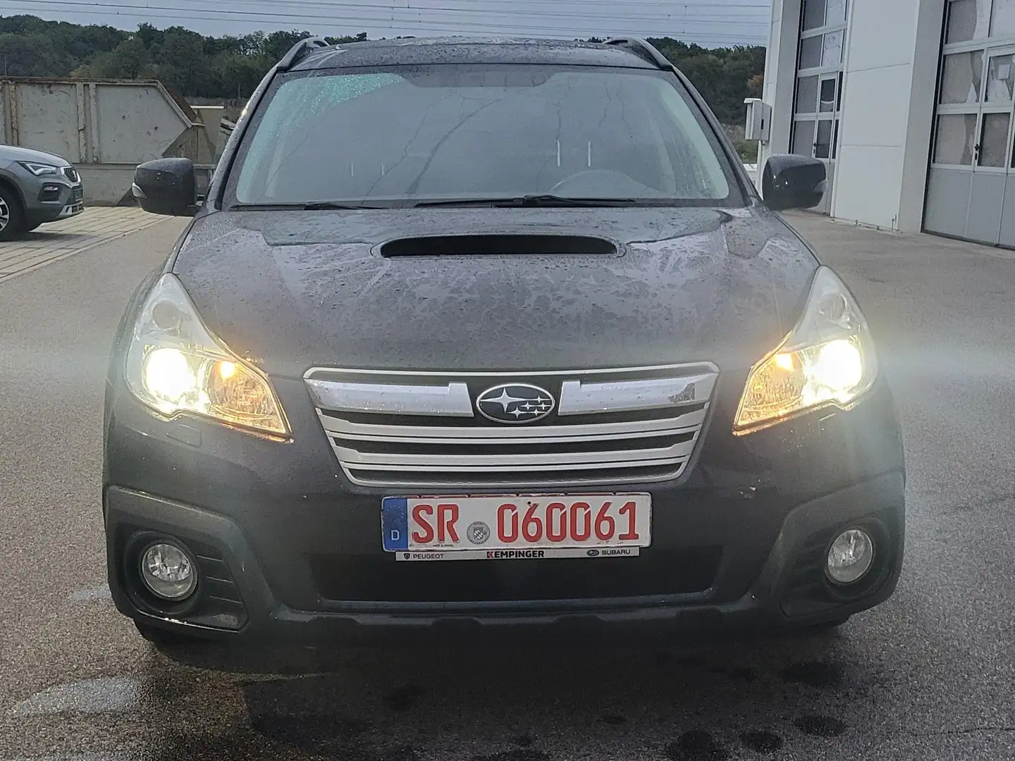 Subaru Legacy Outback Active Noir - 2