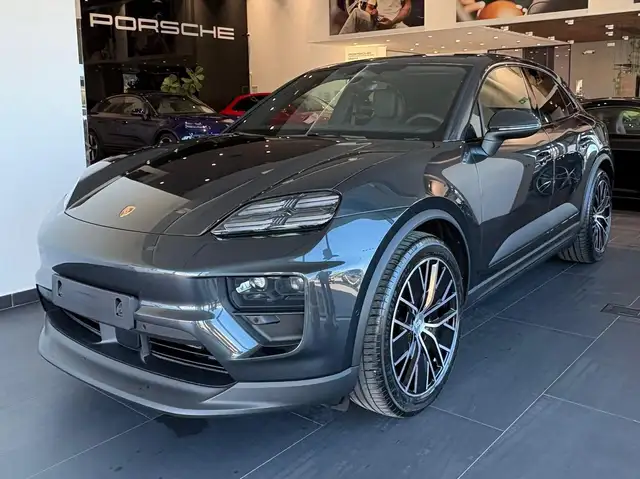 Porsche Macan Macan Bev in pronta consegna