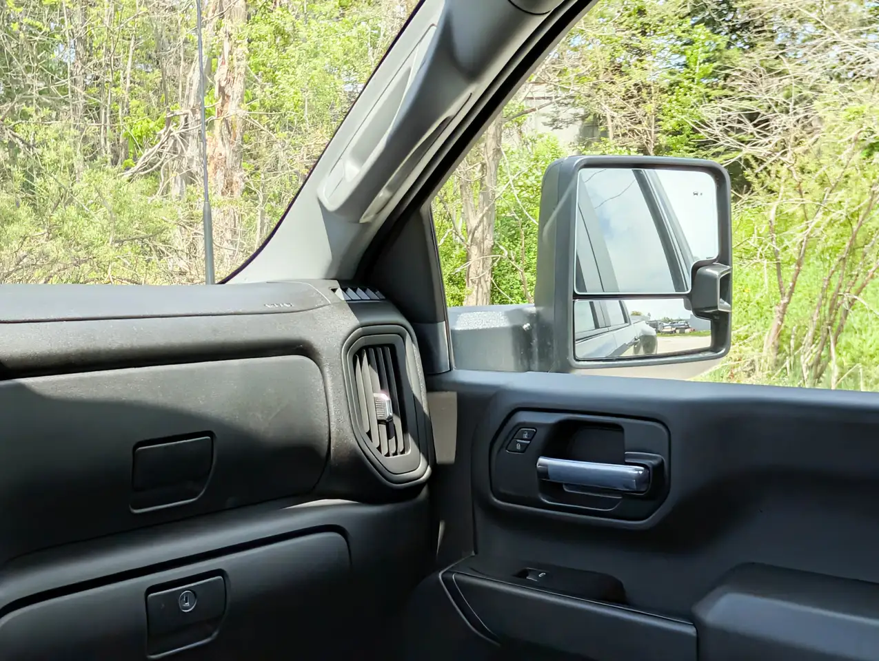 GMC Sierra 3500HD снимка GMC Sierra 3500HD