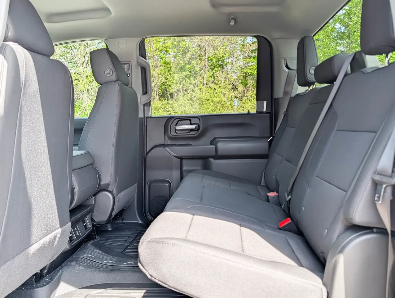 GMC Sierra 3500HD снимка GMC Sierra 3500HD