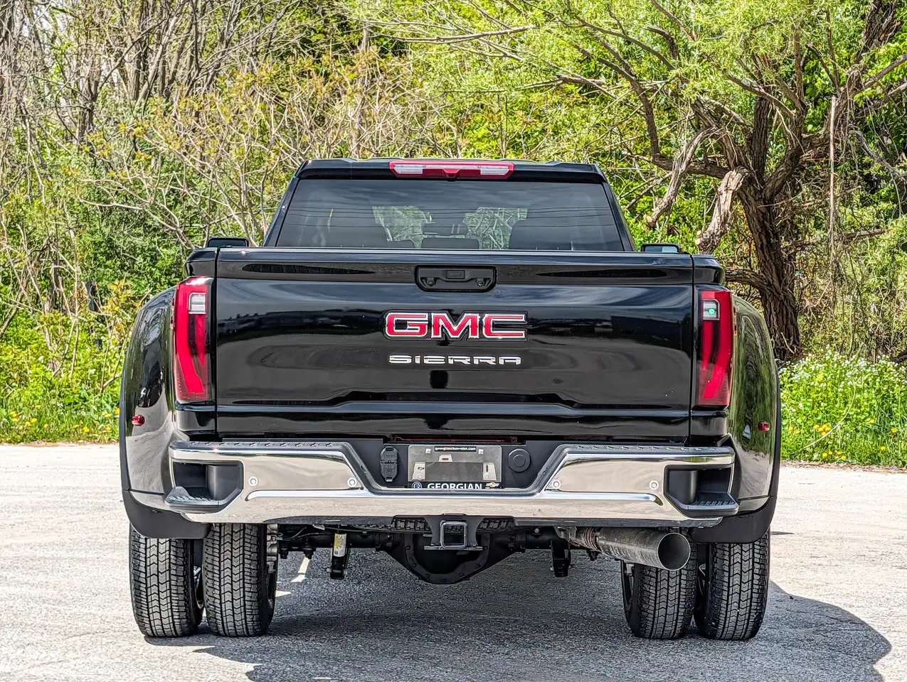 GMC Sierra 3500HD снимка GMC Sierra 3500HD