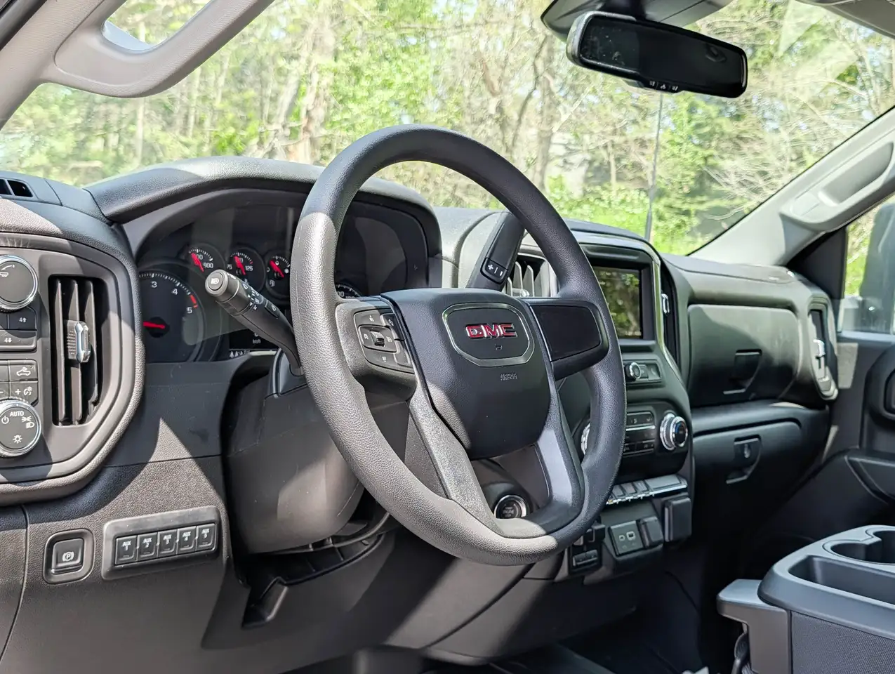GMC Sierra 3500HD снимка GMC Sierra 3500HD