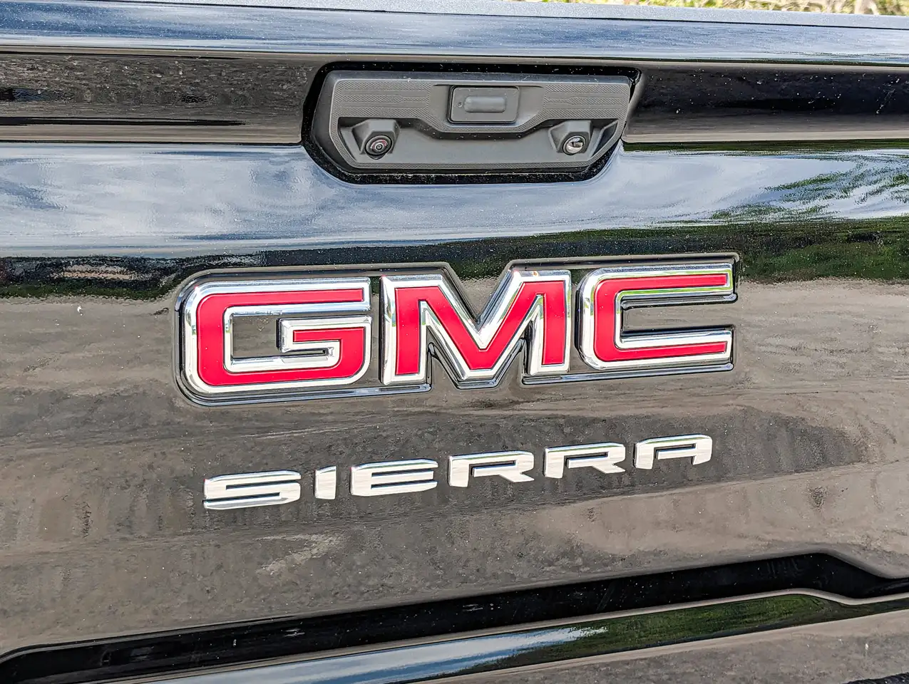 GMC Sierra 3500HD снимка GMC Sierra 3500HD