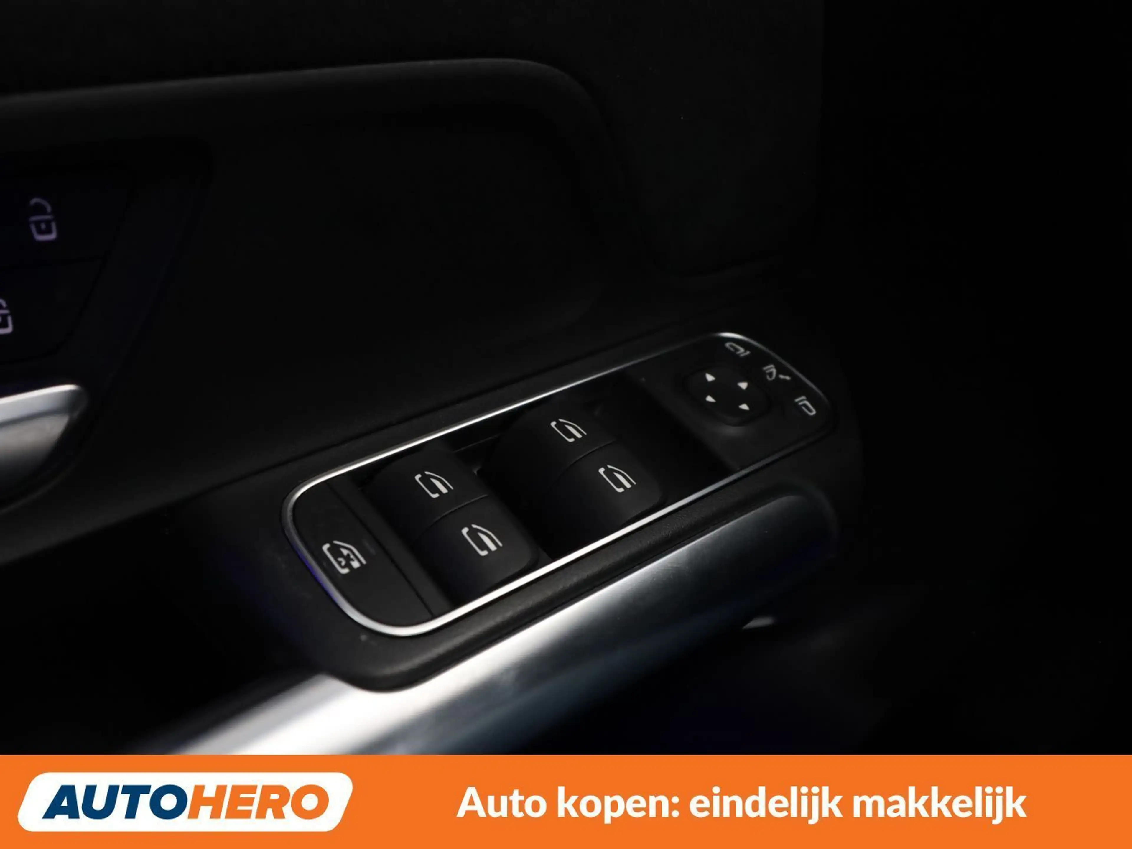 Mercedes-Benz EQA 250 250 AMG Line — photo 28