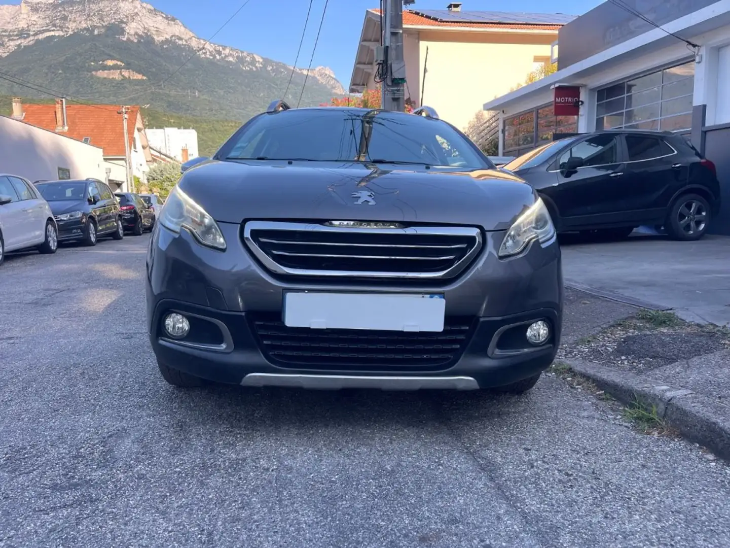 Peugeot 2008 PEUGEOT 2008 1.2 PURETECH 82 S&S BLUE LION ALLURE  Gris - 1