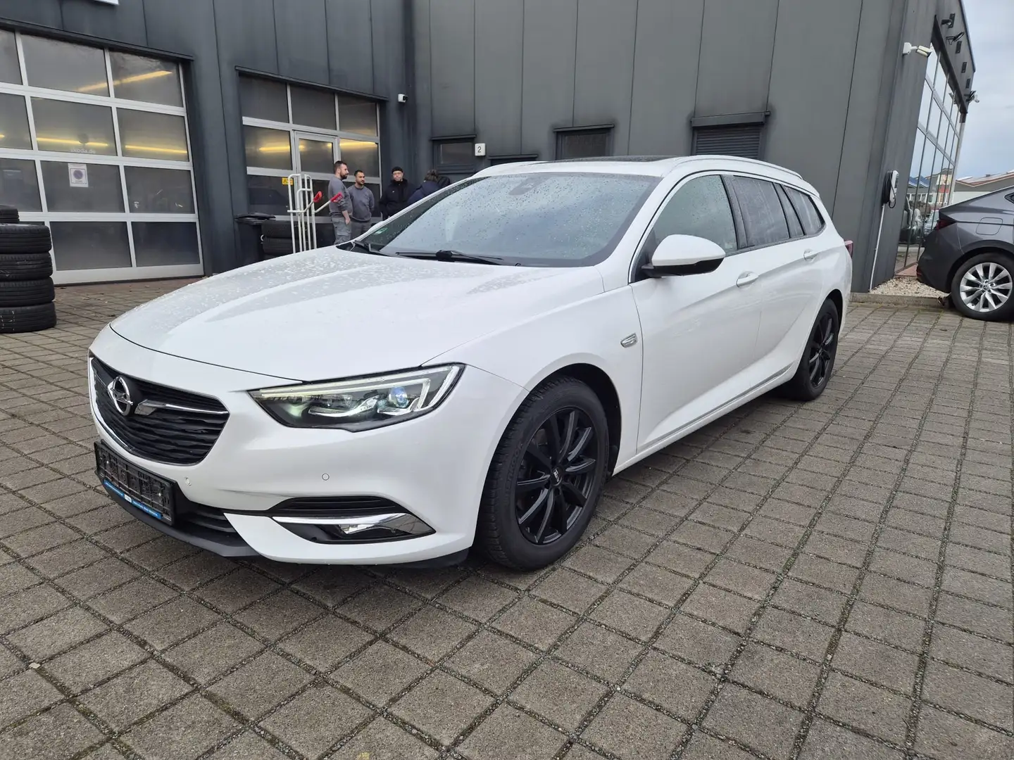 Opel Insignia 1.6 CDTI Innovation Weiß - 1
