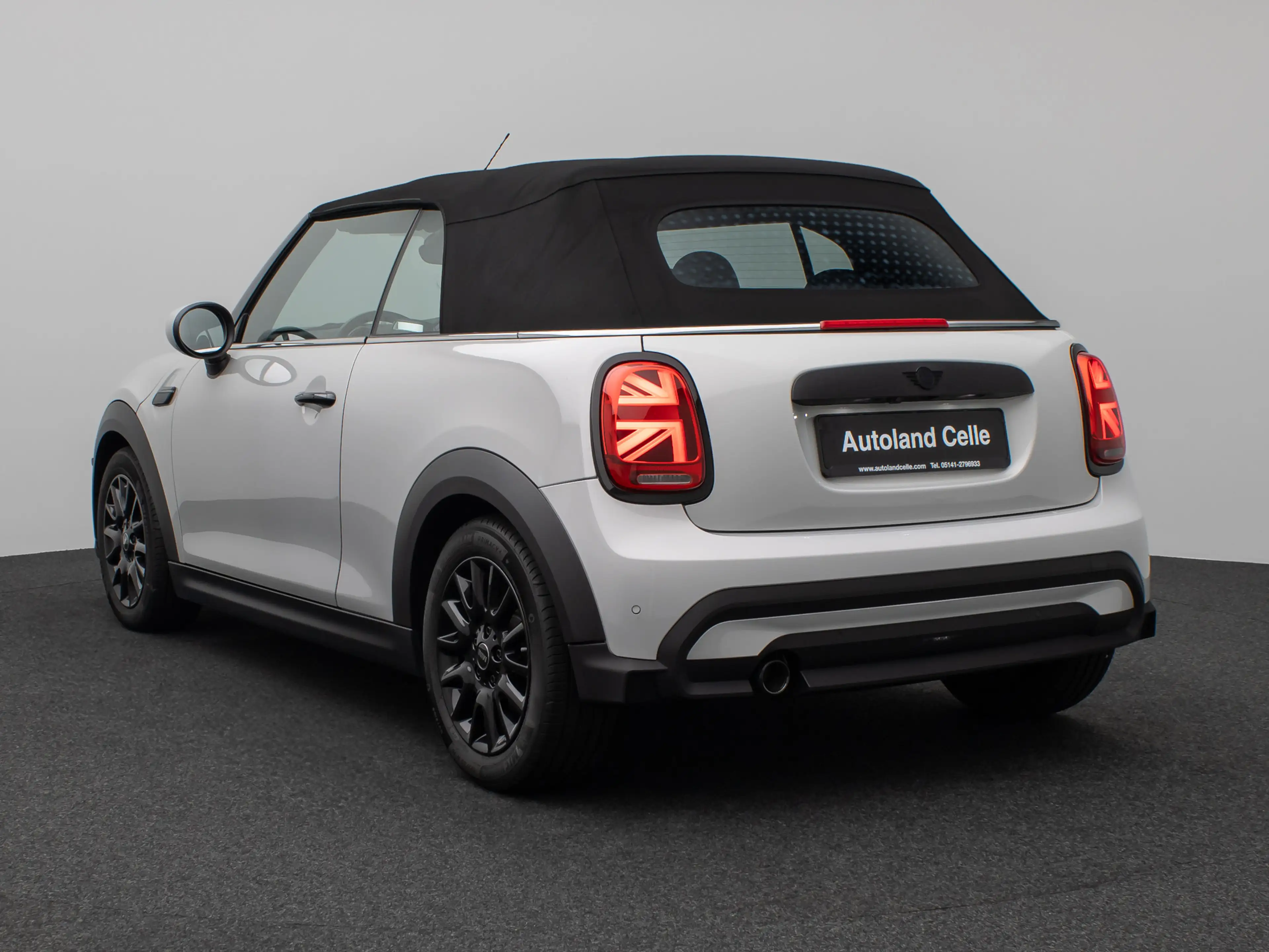 MINI One Cabrio Classic Trim Kamera DAB Sport Komfort — photo 9