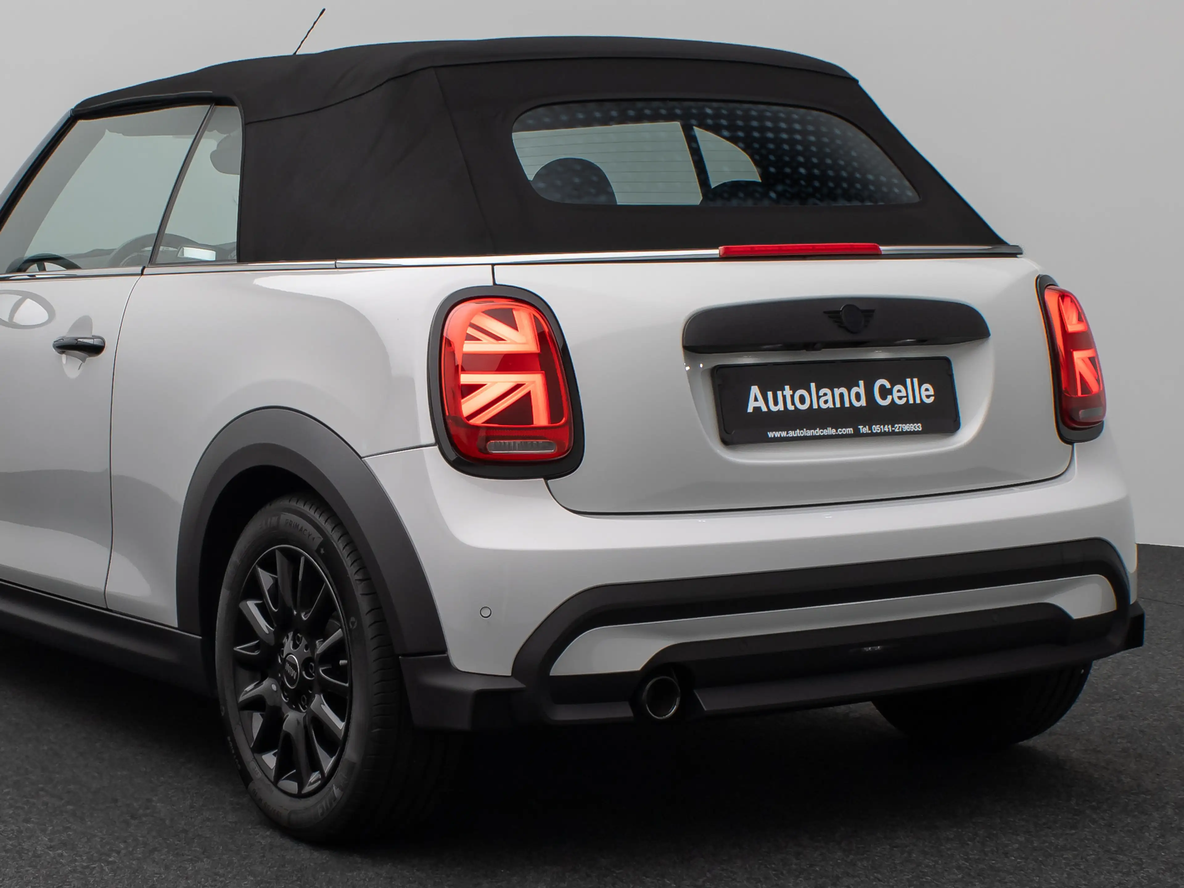 MINI One Cabrio Classic Trim Kamera DAB Sport Komfort — photo 16