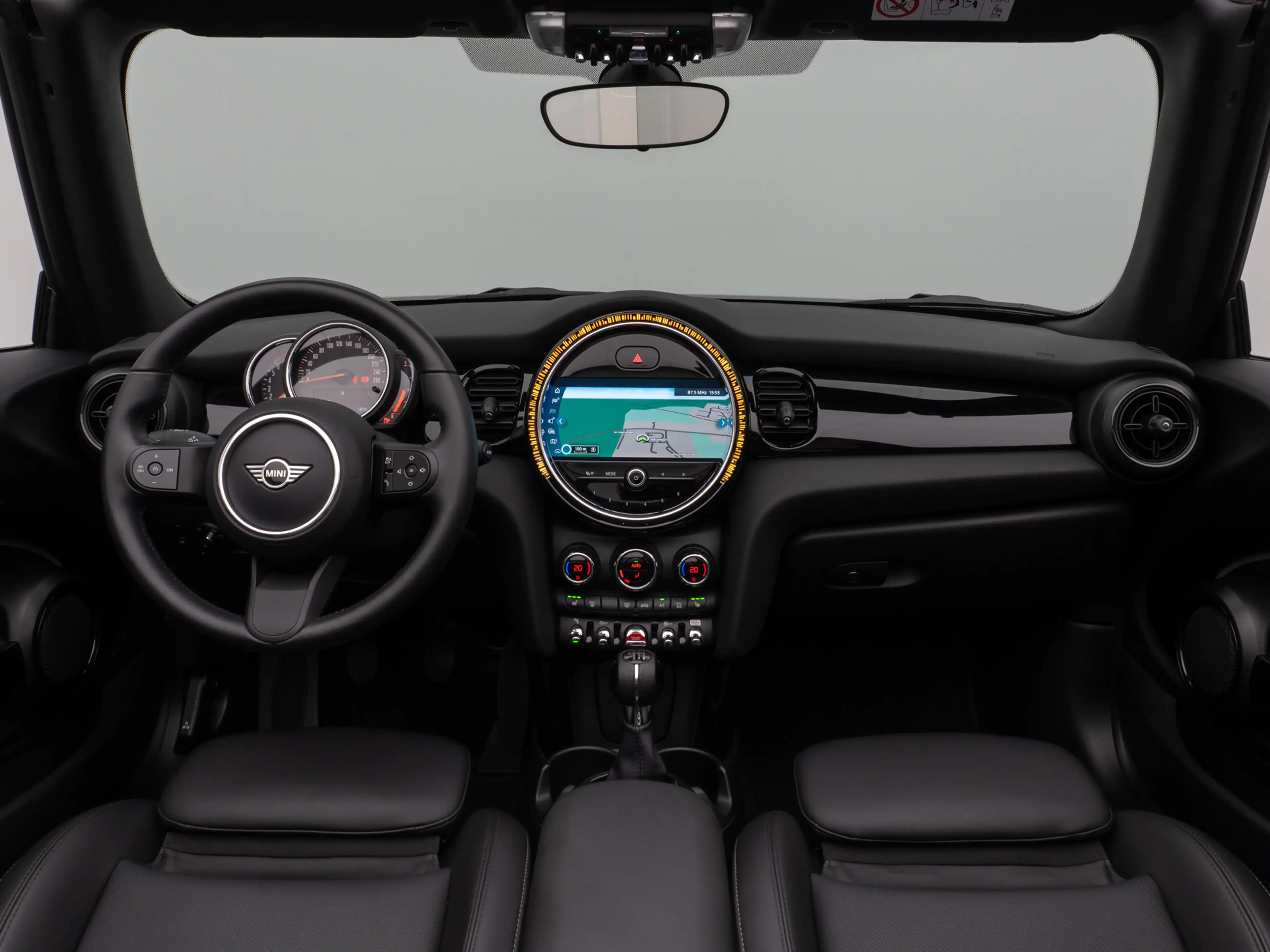 MINI One Cabrio Classic Trim Kamera DAB Sport Komfort — photo 33