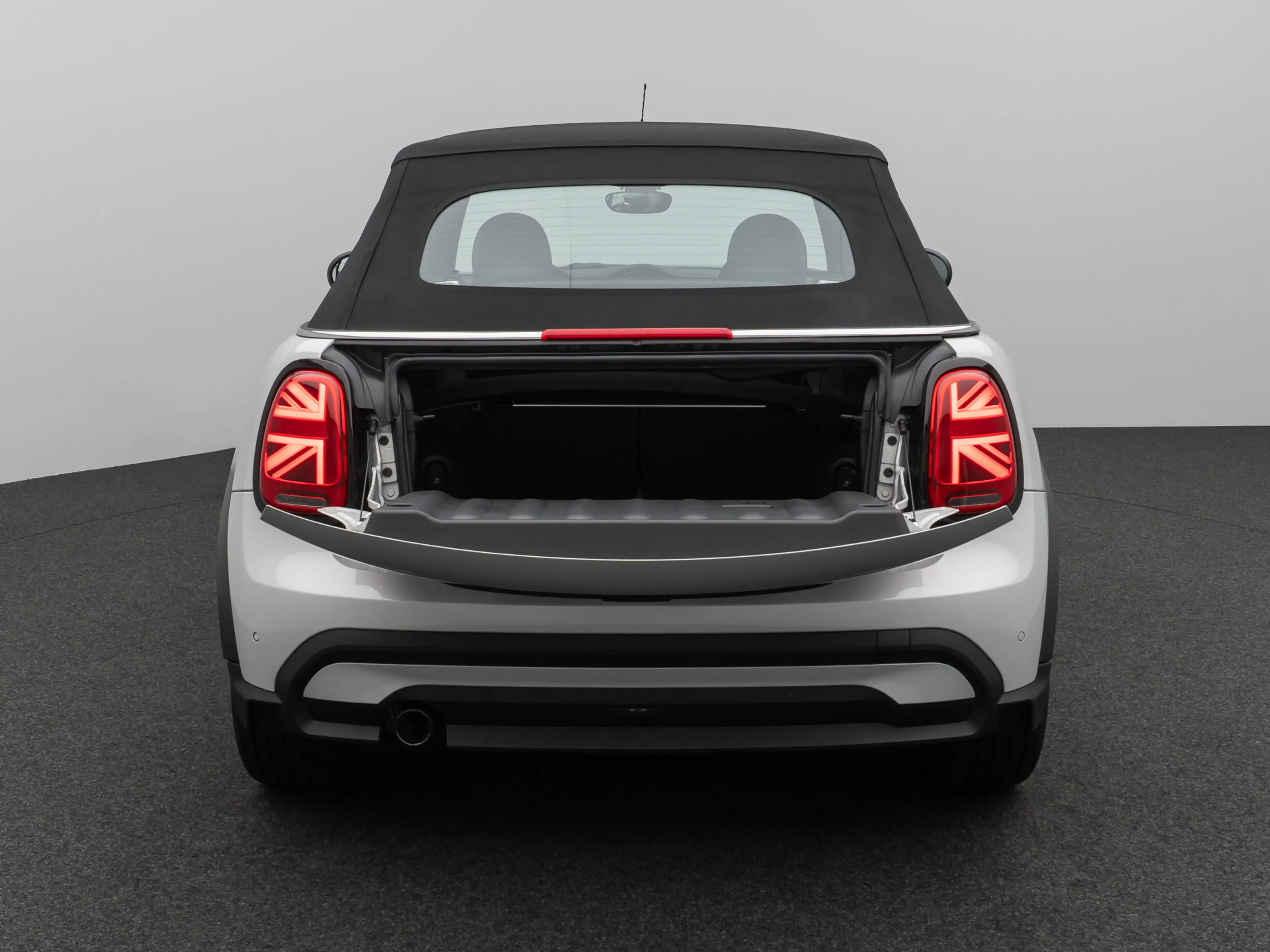MINI One Cabrio Classic Trim Kamera DAB Sport Komfort — photo 13